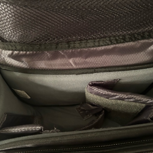 Nikon 9793 DSLR Camera Bag - Picture 4 of 10